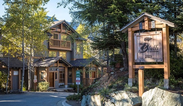 BLUFFS 6 | 3 Bed 2 Bath Townhouse | Ski-In/Out | Breathtaking Views | Hot Tub