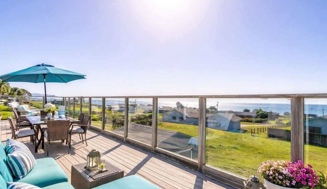 Bodega Bay Oasis - Wine Tastings Included