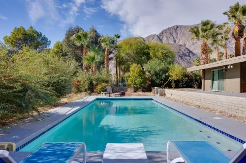 Borrego Springs Retreat w/Pool & Mtn Views