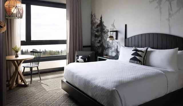 Boutique Californian Suite - Your Yosemite Cultural Escape @ El Capitan
