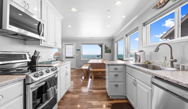 Brand new oceanfront home with amazing views!