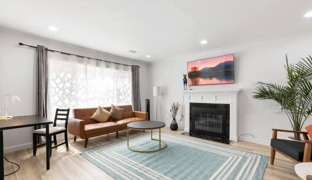 Bright & Peace 3BR, RWC Fresh Remodeled & Spotless