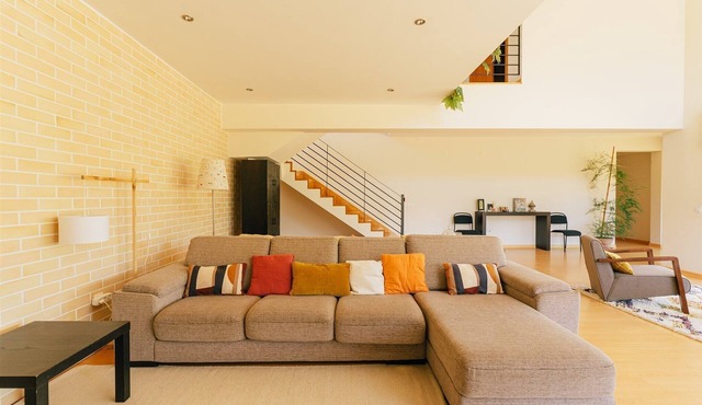 Bright, Space and Comfort Home in the village