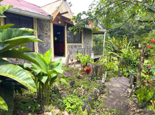 Cabaña Rustica del Rio Bijagua