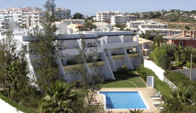 Cardeira Holiday Apartments
