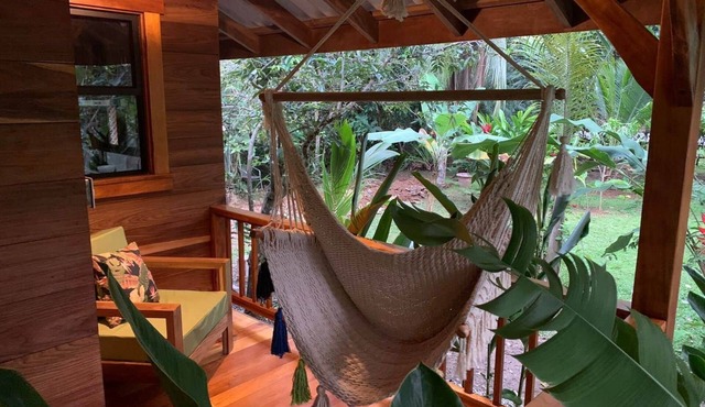Carey: Tropical house near Punta Uva
