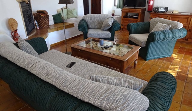 Casa Azevinho - lovely house with 3 terraces and a large beautiful garden