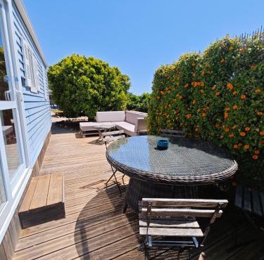 Casa Azul-Tiny house with fantastic view, big outdoor space and pool
