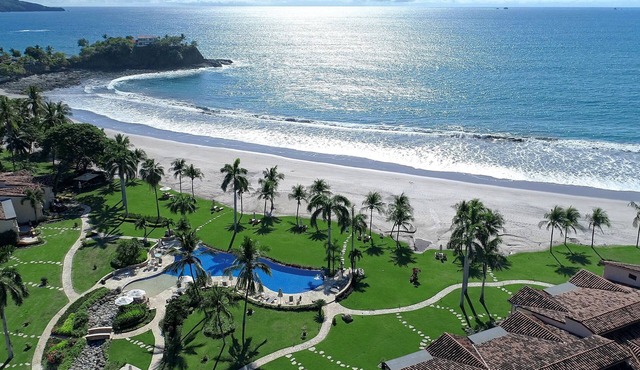 Casa Chocolate: 5-Star Luxury Beachfront Villa at The Palms, Villa 22