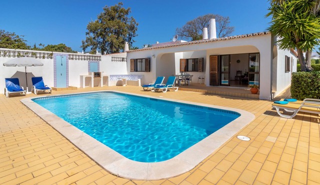 Casa Colina Azul - Private swimming pool, walking distance to Carvoeiro centre & beach