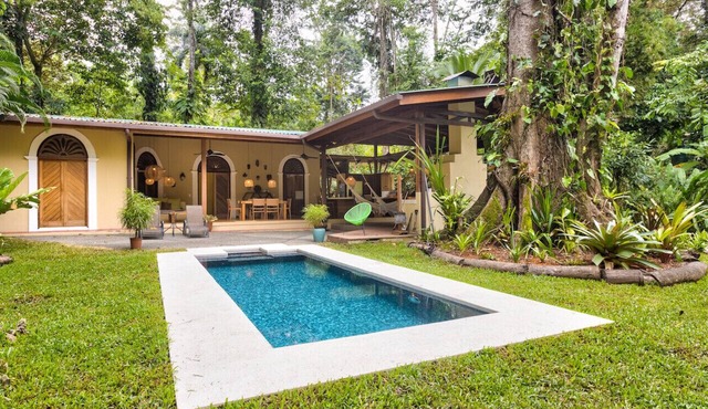 Casa Color Caribe. Stylish villa with pool and Bbq area