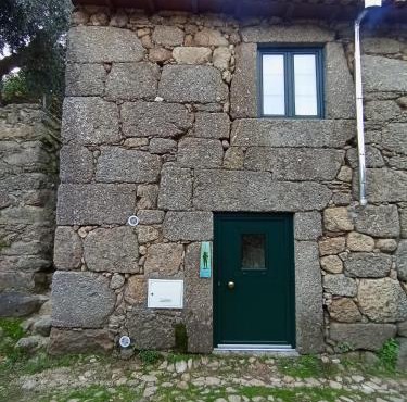 Casa de Aldeia Vale do Mondego