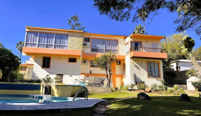 Casa Obregon Ensenada - Private oasis in the heart of downtown (Zona Centro) in Ensenada