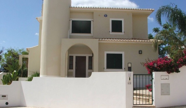 Casa Olivia Rose with private pool in secluded gardens close to beach and marina