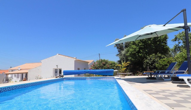 Casa Susanne Country House with Private Pool, Wi-Fi, and Air Conditioning