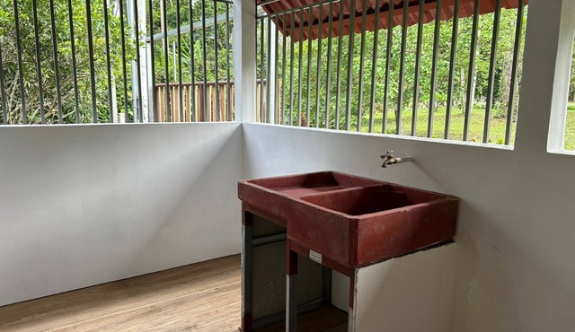 Casa Violeta Cahuita 5 minutes from Cahuit National Park.