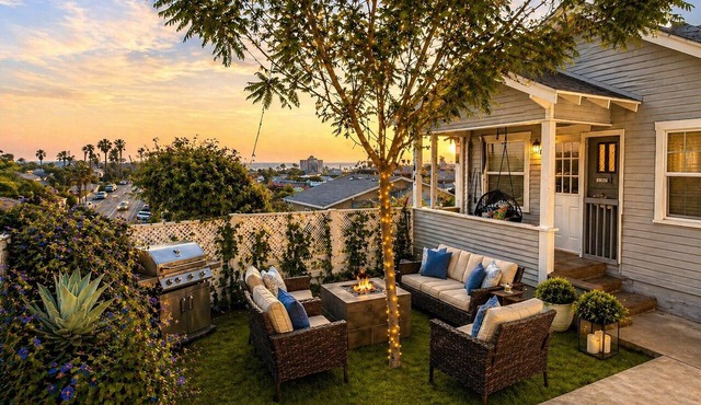 CasaViva Luna 3BR/2BA Private Firepit & Front Yard - Walk to Hillcrest and Eats