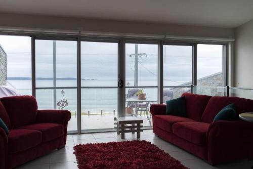 Caseys Beach Retreat
