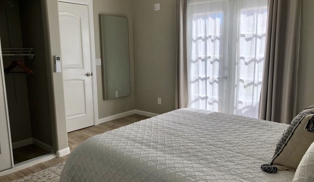 Casita del Sol, a charming guest house on the West-end of Simi Valley