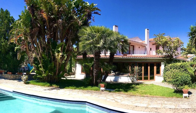 Cedars Guest House - beach & Lisbon