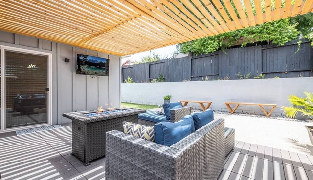 Central, Family-Friendly, Clean San Diego 3bed/2bath home w/backyard