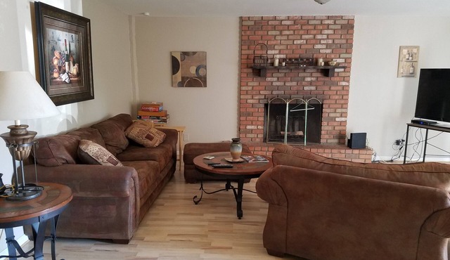 Centrally Located 2 bedroom 1 bath Duplex in Phoenix