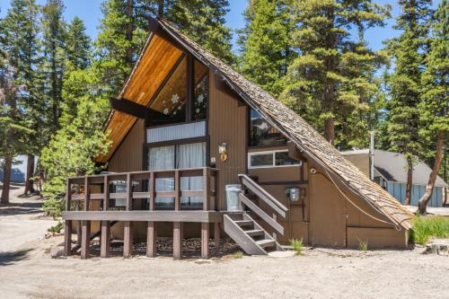 Chalet 05 by Mammoth Mountain Chalets
