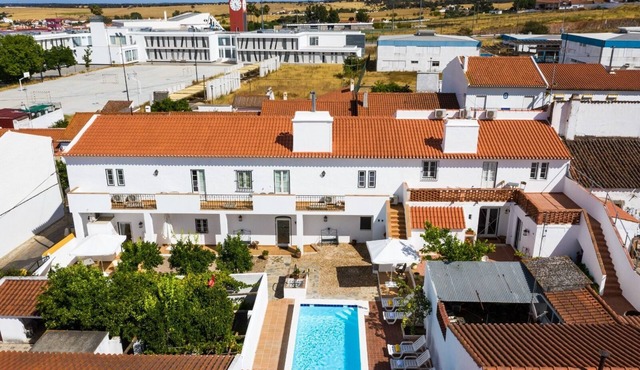 Charm Nature and Quiet Sousel House