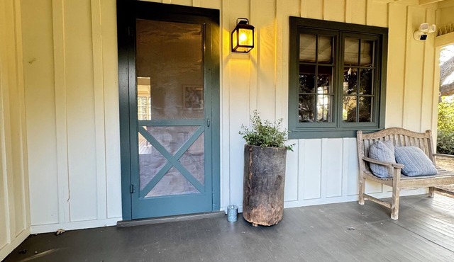 Charming 2-bedroom cottage on private vineyard estate in Santa Ynez