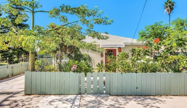 Charming 2 bedroom San Diego home-Close to Downtown/Balboa Park/SeaWorld/Beaches