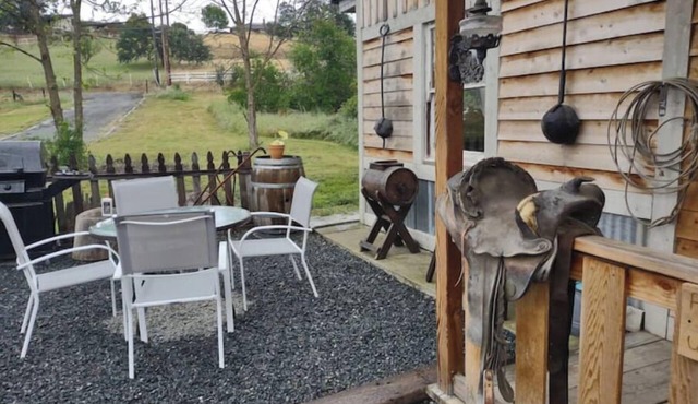 Charming barn with 2 bed in Springville close to SEQUOIA NATIONAL FORREST
