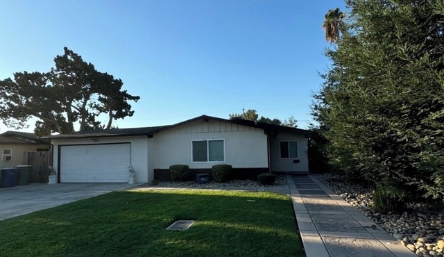 Charming cozy 3-bedroom 2-bath house