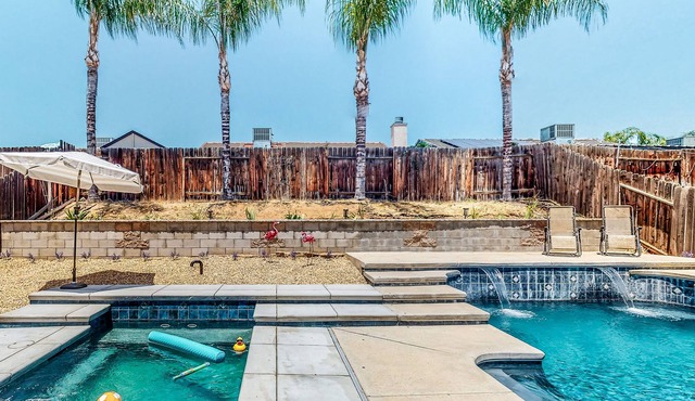 Charming home with private pool, hot tub, washer/dryer, & games - near downtown