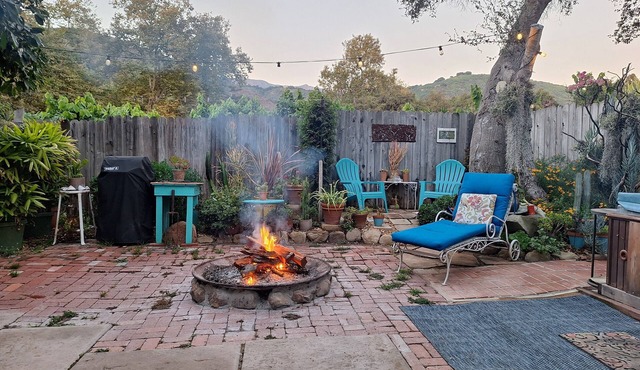 Charming mobile home in lovely Carpinteria Foothills with WiFi access