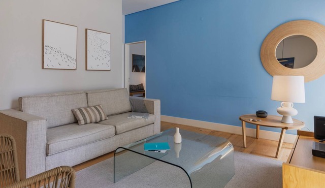 Charming Santos Apartment by LovelyStay