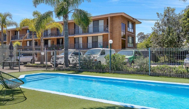 Coastal Comfort in Batehaven
