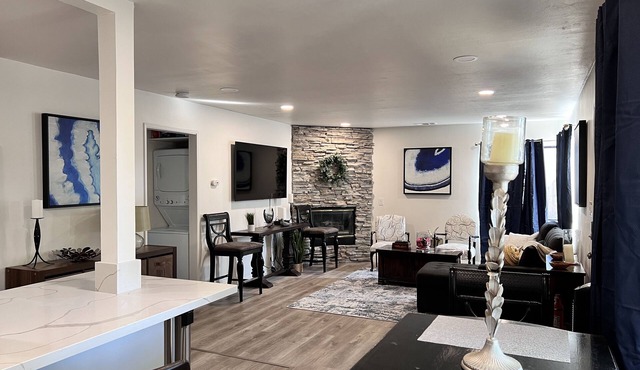 Comfortable elegance - Minutes to shopping