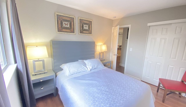 Comfy and freshly updated 2/1 duplex