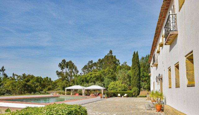 Convento Inn and Artist Residencies