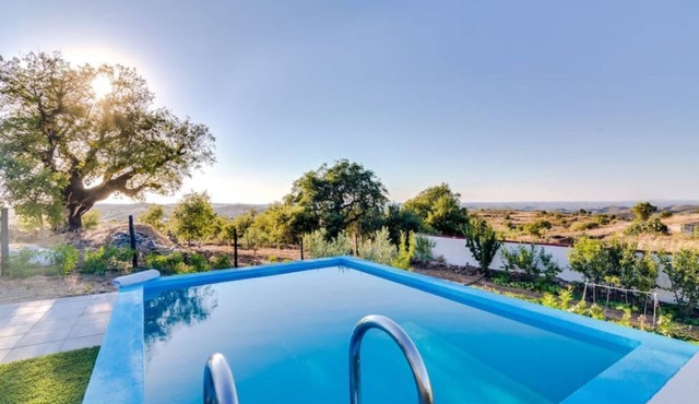 CorchoCountryHouse-Rural Pool NetFlix BBQ!