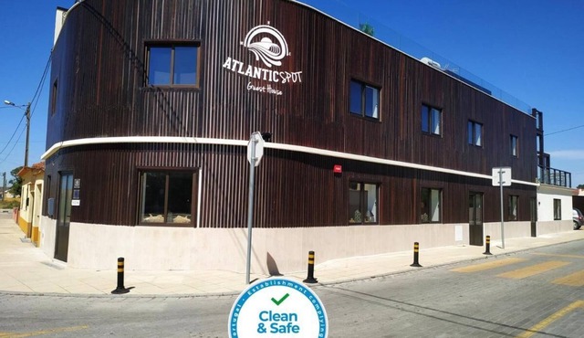 Cosy beach retreat on Poco da Cruz Beach. Every room has their ensuite bathrom!