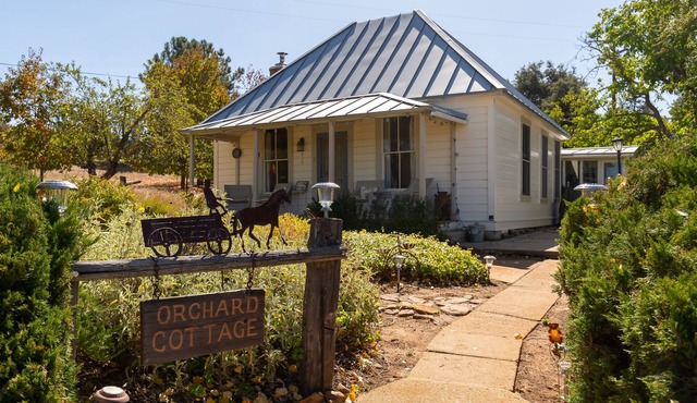 Cottage at Rancho La Siesta - Enjoy a stay on a private 40 acre working ranch