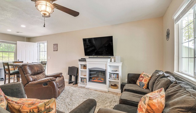 Coulterville Home w/Gazebo Near Lakes & Hiking!