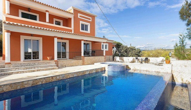 Countryside Villa with Pool, Jacuzzi, Wi-Fi, Terraces & Garden