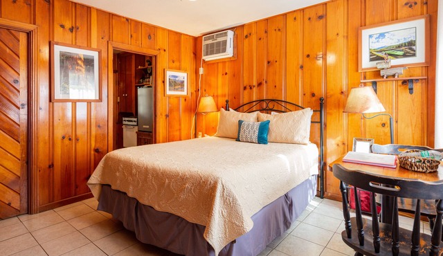 Couples romantic cabin