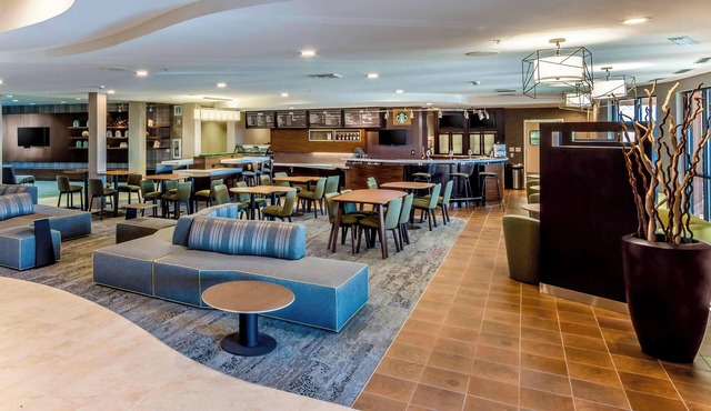 Courtyard by Marriott Roseville Galleria Mall/Creekside Ridge Drive