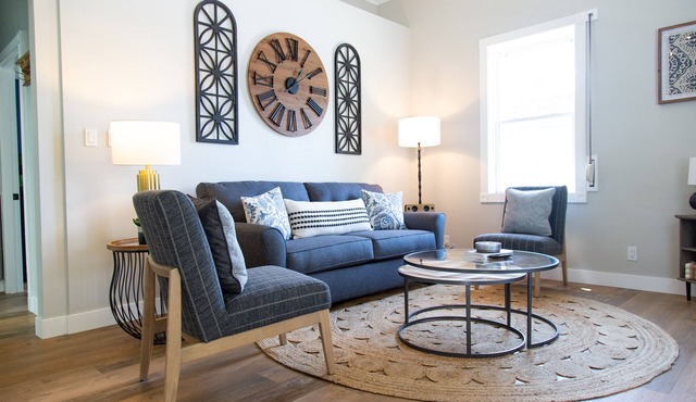Cozy 1 bedroom located at rustic boutique winery
