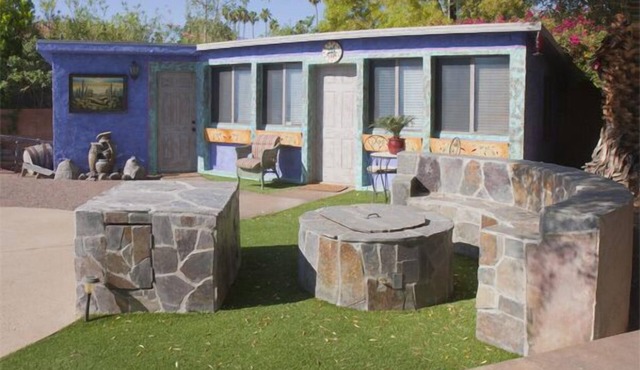 COZY CASITA - your huge, exclusive private backyard w/pool, jacuzzi & fire pit