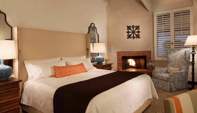 Cozy Room Perfect for Romantic Getaways w/Spa Access and Mountain Views