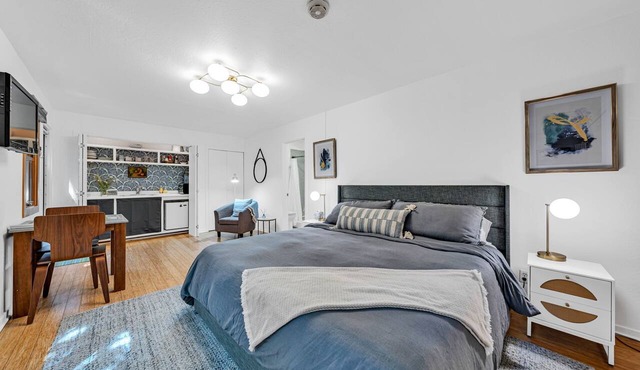 Cozy Studio 2 Blocks from Downtown Mill Valley